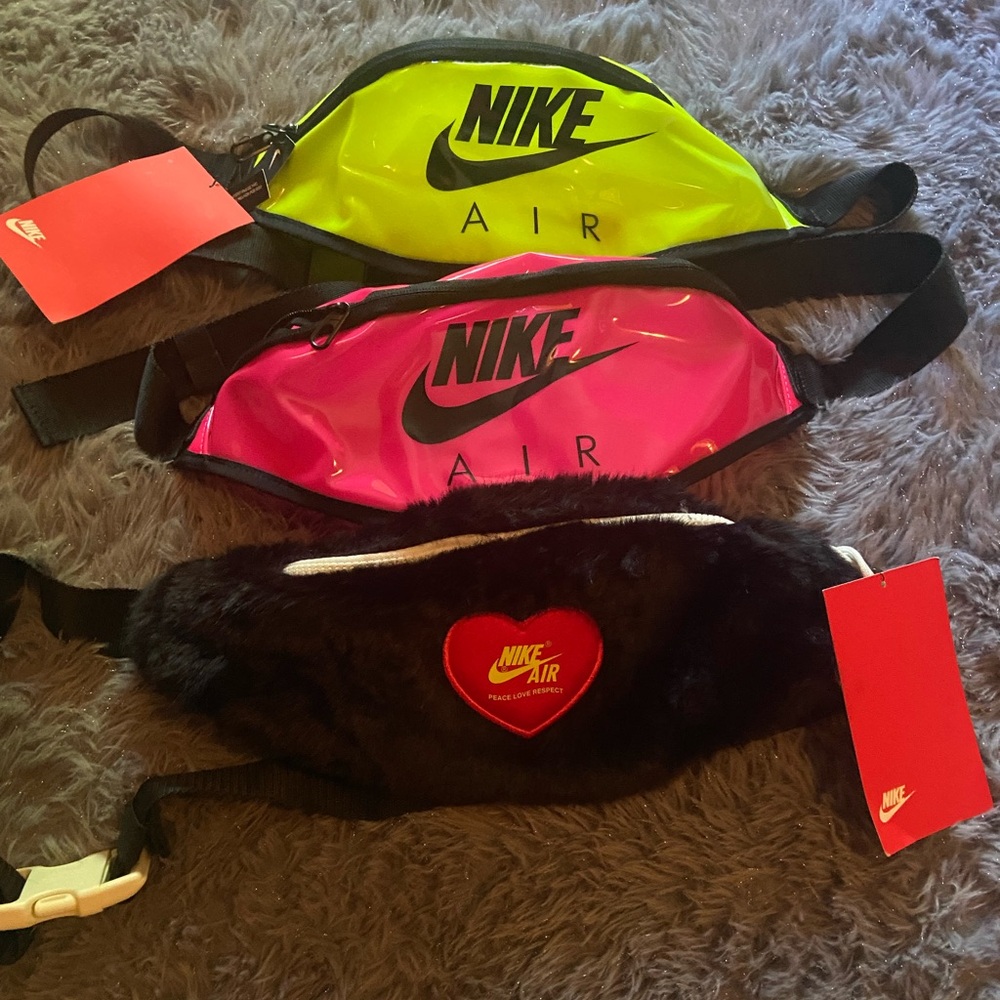 NIKE crossbody bag bundle